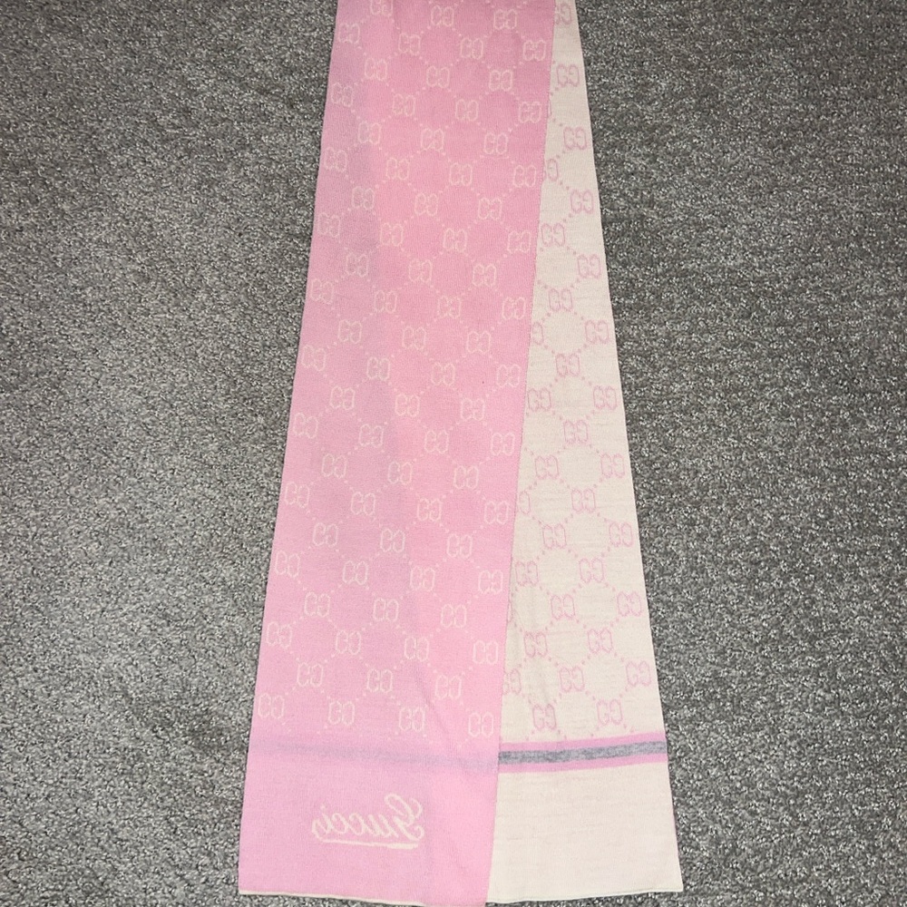 Gucci Baby GG scarf